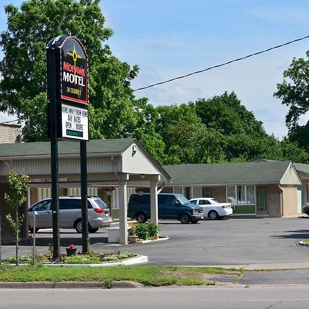 בראנטפורד Mohawk Motel מראה חיצוני תמונה