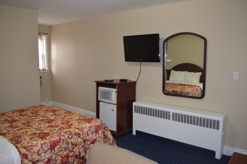 בראנטפורד Mohawk Motel מראה חיצוני תמונה