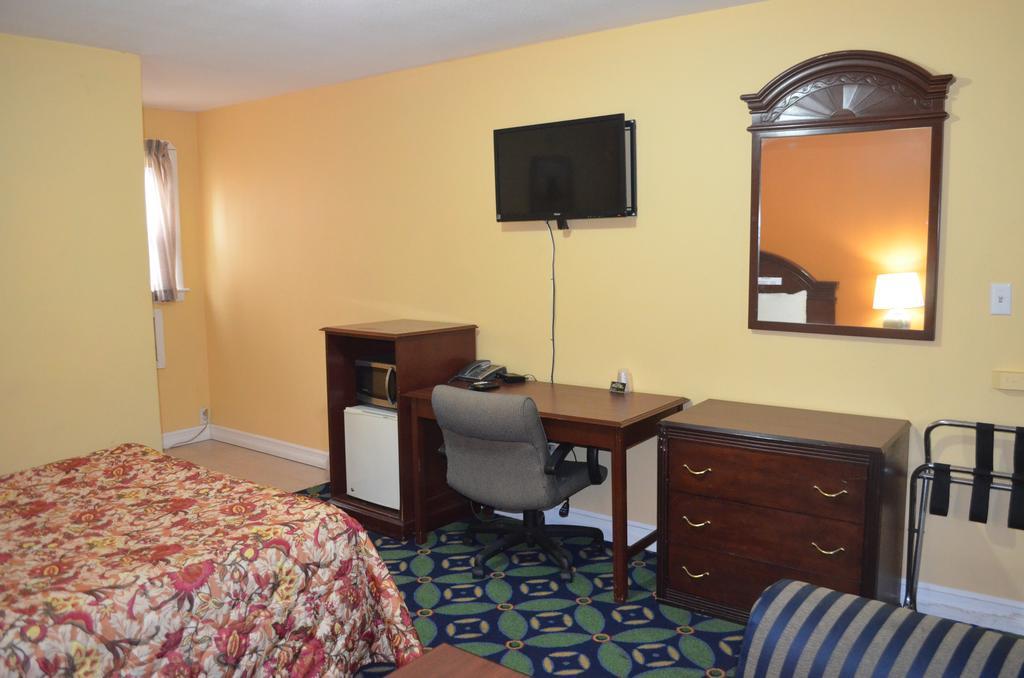 בראנטפורד Mohawk Motel מראה חיצוני תמונה