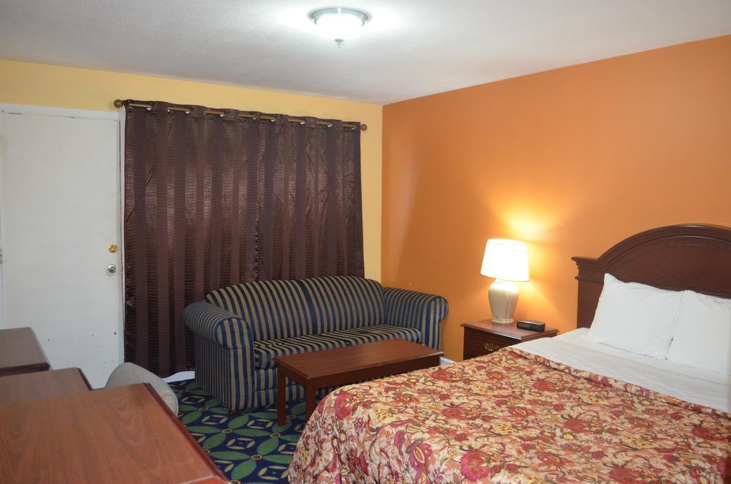 בראנטפורד Mohawk Motel מראה חיצוני תמונה