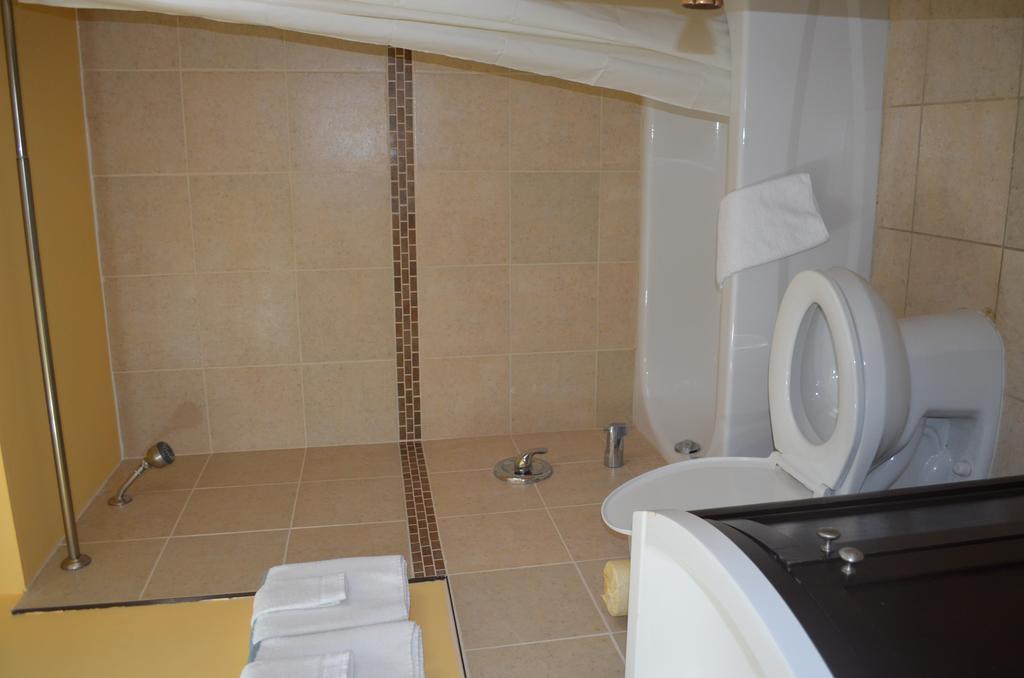 בראנטפורד Mohawk Motel מראה חיצוני תמונה