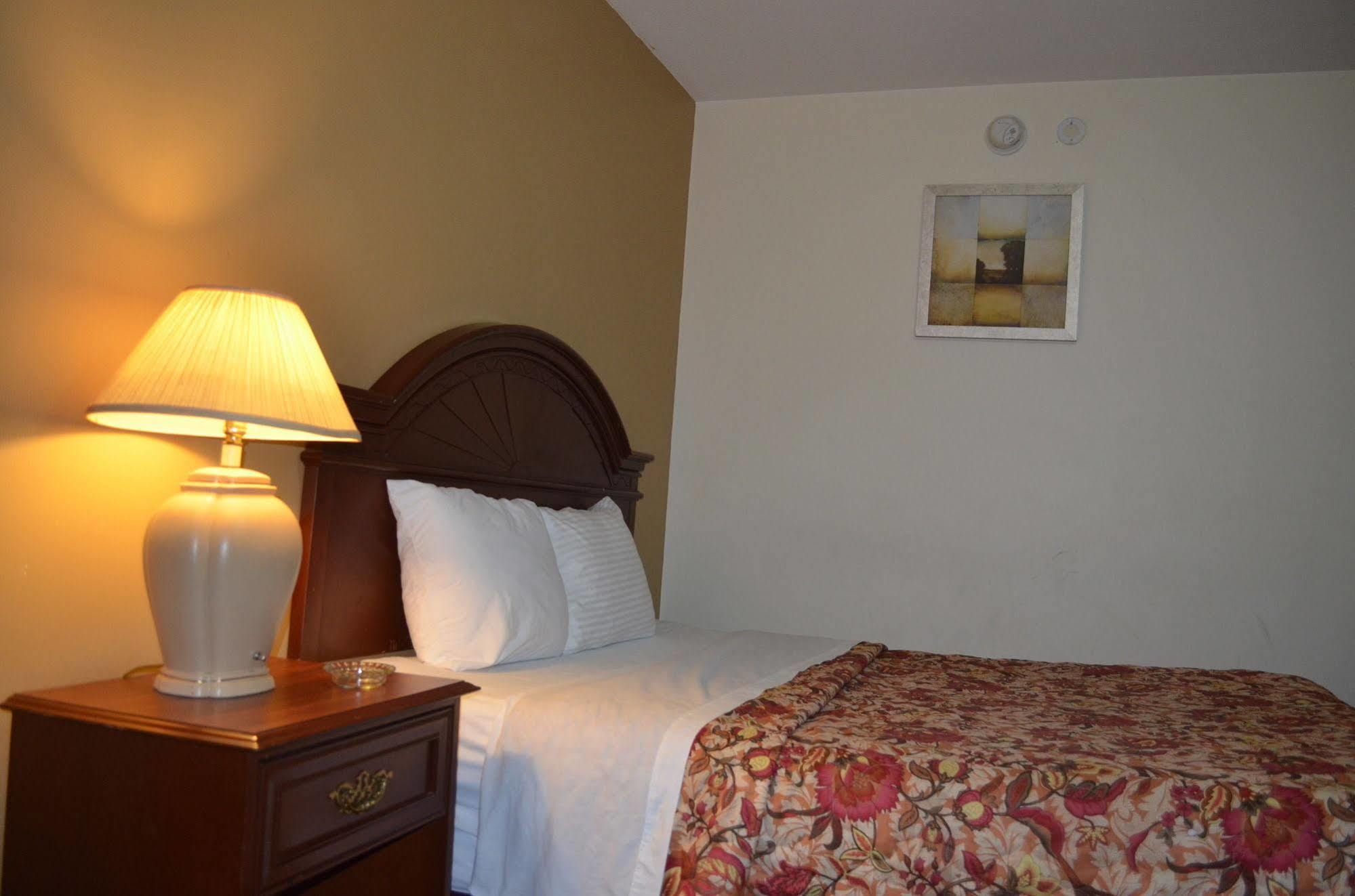 בראנטפורד Mohawk Motel מראה חיצוני תמונה