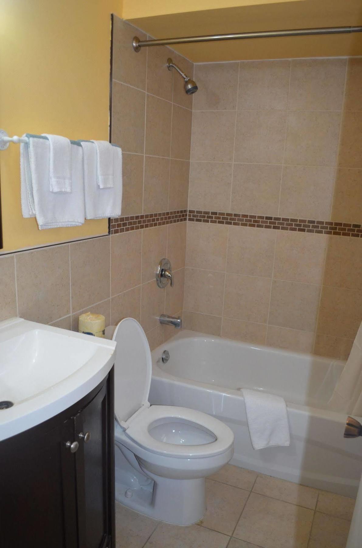 בראנטפורד Mohawk Motel מראה חיצוני תמונה